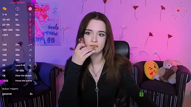 liana_kisses live sex cam