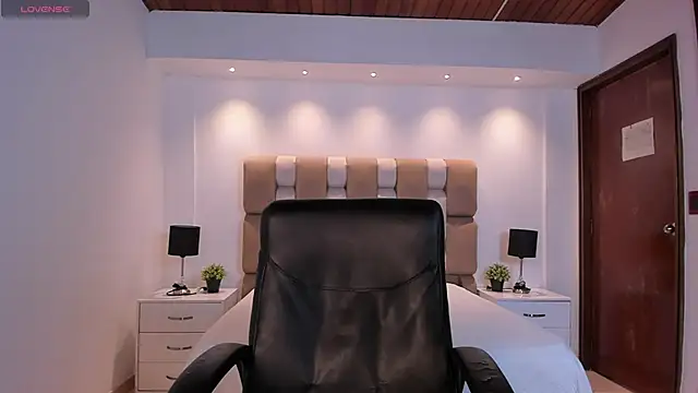 Alicee_Broownn webcam