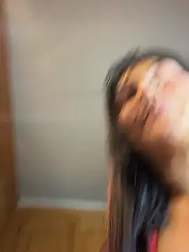 LittleMissEeve webcam