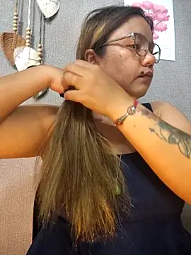 ambersmile - Ambersmile's free webcam - UK Sex Cams