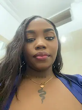 SarahBleer Stripchat cam model