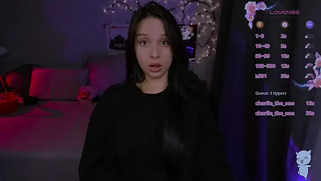 softymooon - SoftyMooon's free webcam - UK Sex Cams