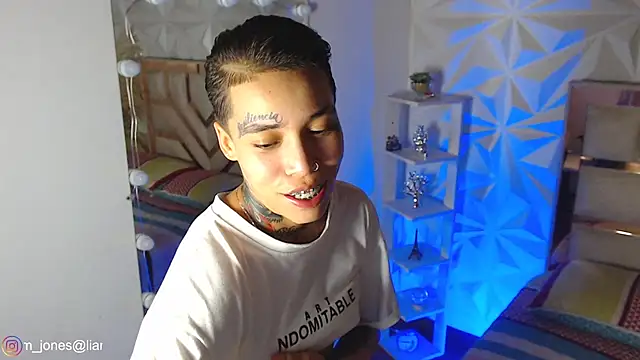 Jonesliam23 webcam