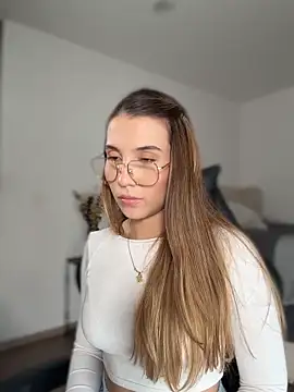 SophieRaily_ webcam