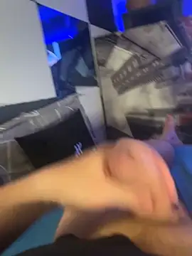 MatthewEmme2121 webcam