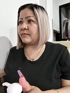 Dalessa_Bigtits webcam