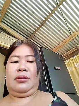 Lovelywoman43 webcam