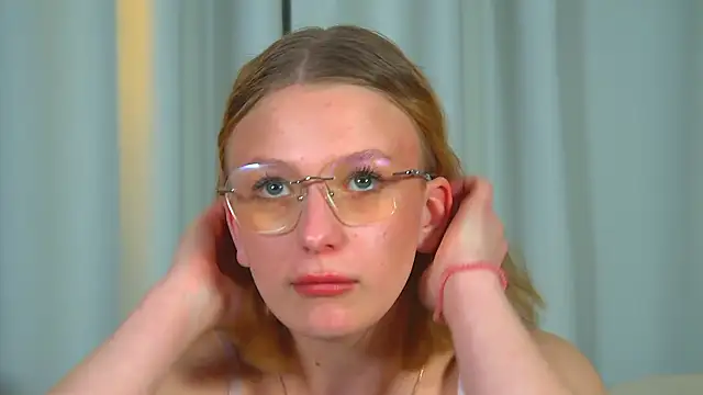 BeatriceBinoche webcam