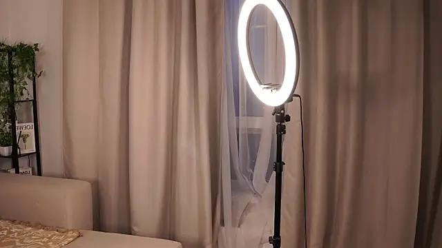 ElviaLopresti webcam