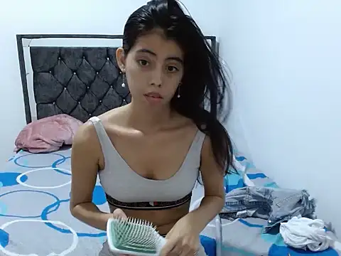 valery-chiquis18 webcam