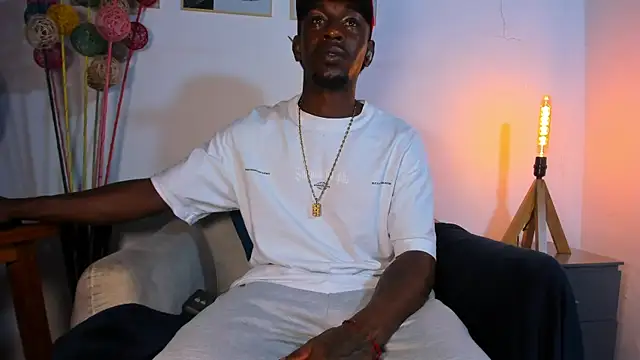 pipe_monstercock webcam