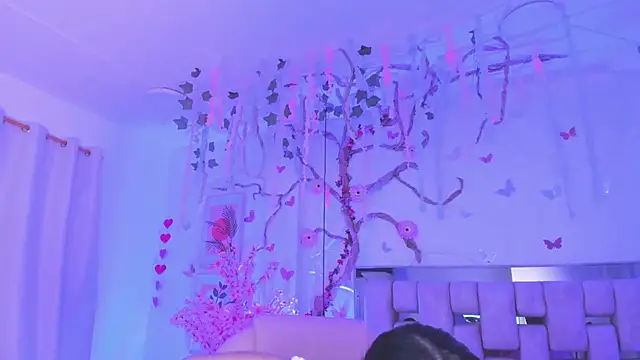 isabella_castillo_ - Isabella_castillo_'s free webcam - UK Sex Cams