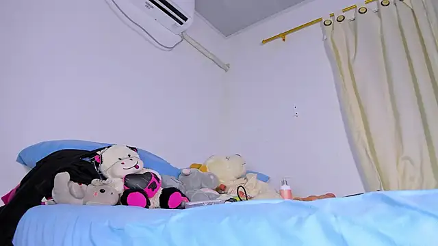 vennuss19 - Vennuss19's free webcam - UK Sex Cams