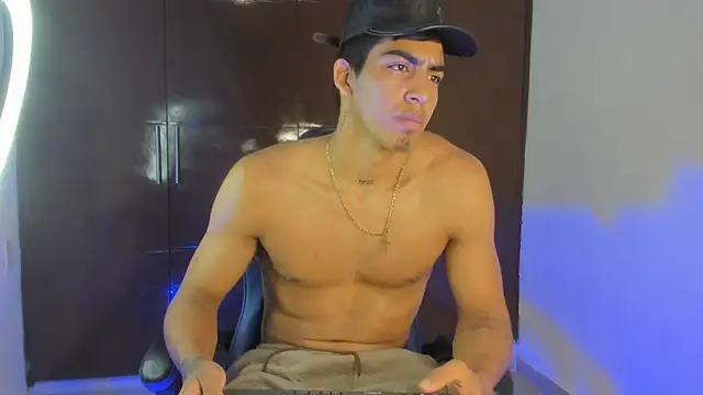 Milo_LatinBoy webcam