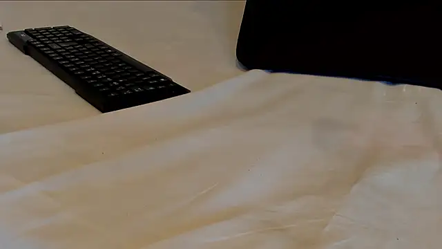 nymphomanya - Nymphomanya's free webcam - UK Sex Cams