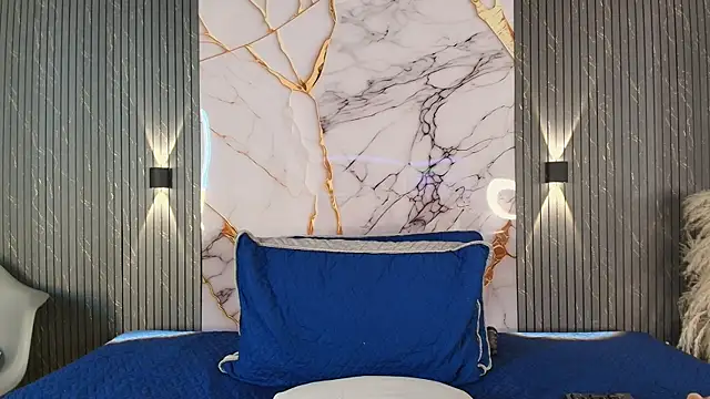 big_tits_in_your_face webcam