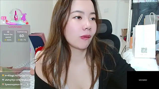 美女sallycui在线直播