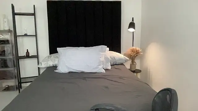 your_bianca69 - Your_bianca69's free webcam - UK Sex Cams