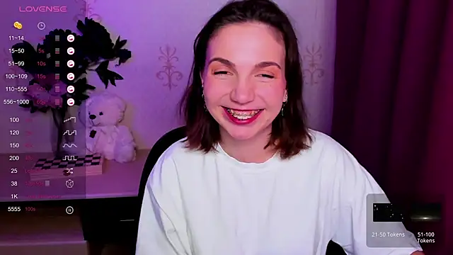 kindhazelhere_ - KindHazelHere_'s free webcam - UK Sex Cams