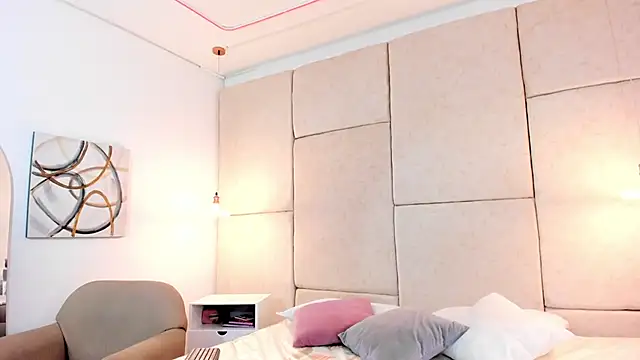 abby_gibson (F young) - show boobs