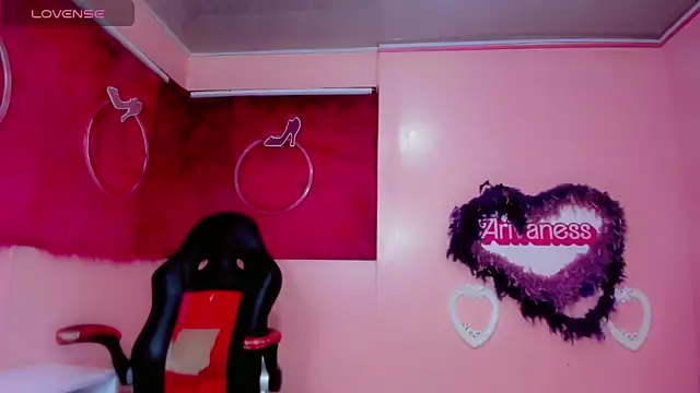 Karlaa_Hernandez_ webcam