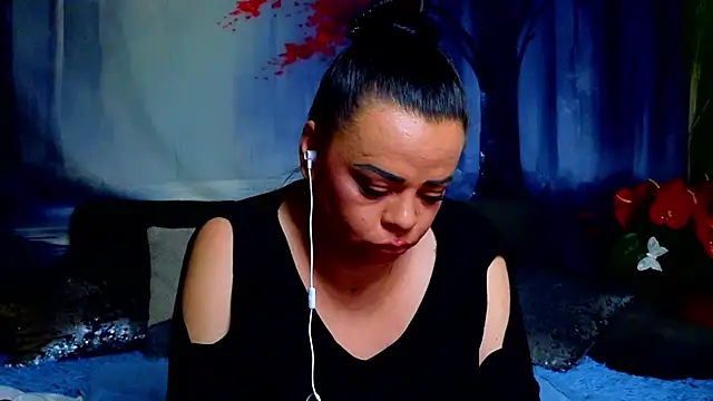 ElizabethEven webcam