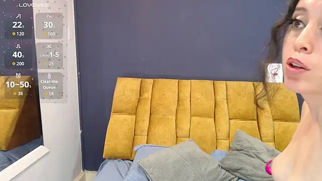 KendraaSimons webcam