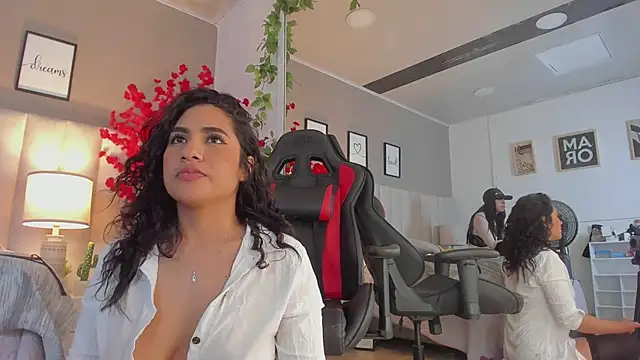 Kiara_Kismet_ webcam