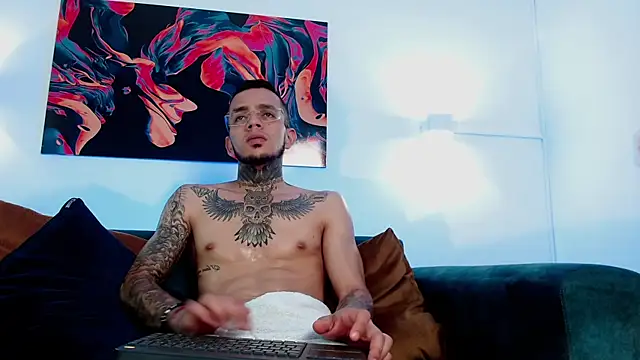 dominicparkerr - DominicParkerr's free webcam - UK Sex Cams