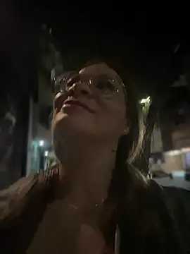 big_tits_in_your_face webcam