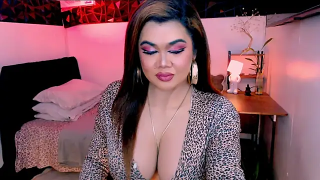 asiankatyhuge webcam