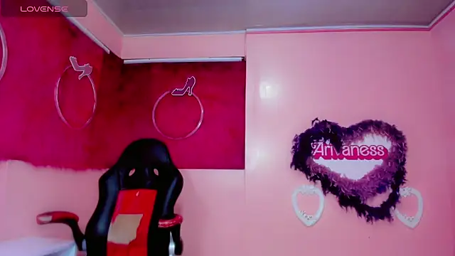 Karlaa_Hernandez_ webcam