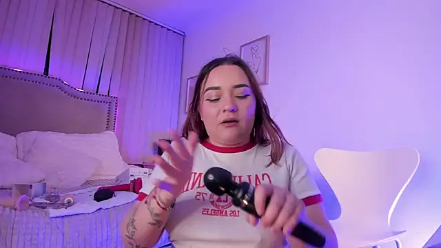 ziara_white - Ziara_white's free webcam - UK Sex Cams