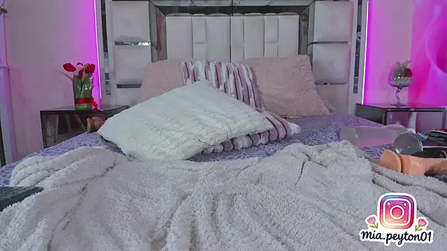 mia_peyton webcam