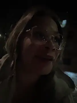 big_tits_in_your_face webcam