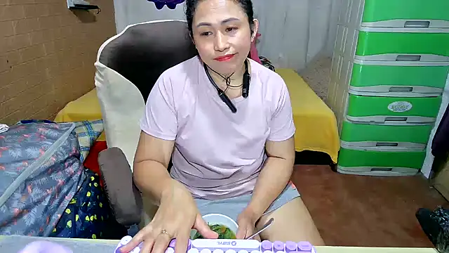 Filipina_Desire webcam