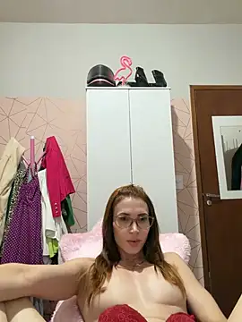 Irresistible24 webcam