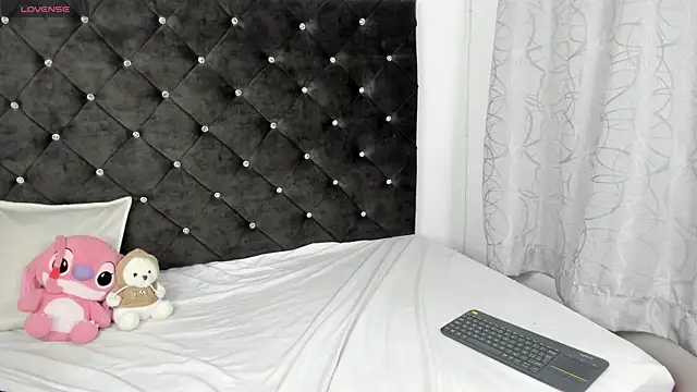 PauletteSanderss webcam