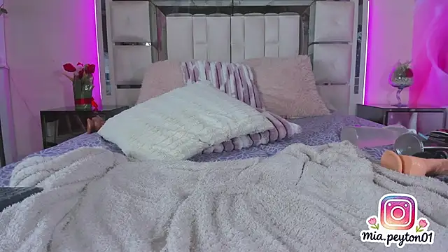 mia_peyton webcam