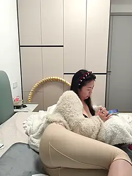 zzdd999 Stripchat cam model