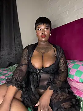 QUEEN_NOBUHLE_FEMDOM_777 webcam