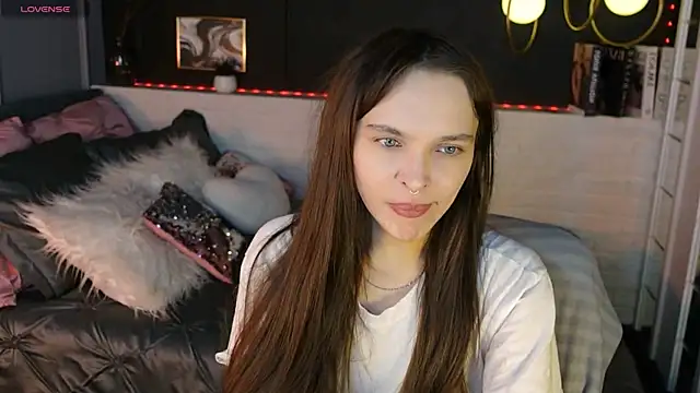 ChloeSunny webcam