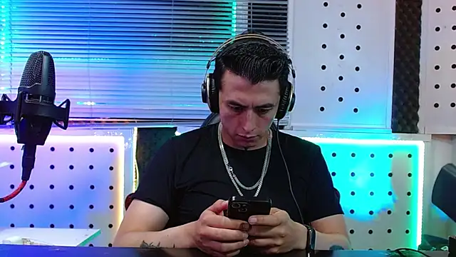 godofcumxxx - Godofcumxxx's free webcam - UK Sex Cams