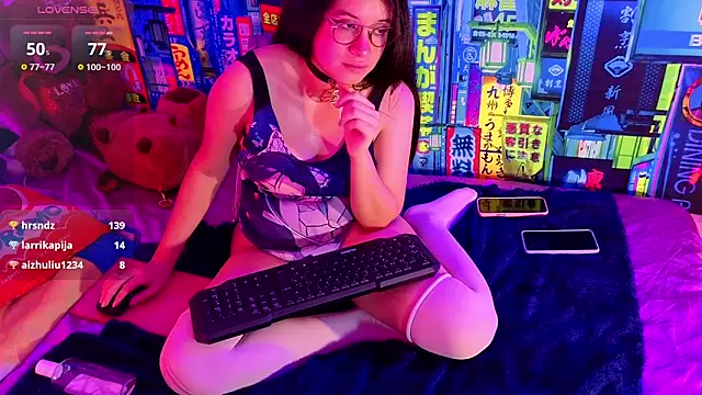 Yorumakie_777 webcam