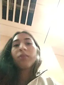 Sexy_sara_outdoorss webcam