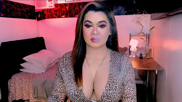 asiankatyhuge webcam