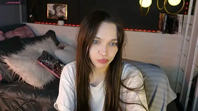 ChloeSunny webcam