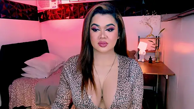 asiankatyhuge webcam