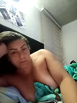 Webcam Model (maynor_1998)  is live.Free join now!