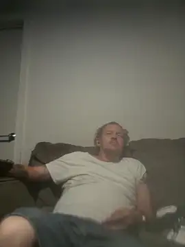 yourMasterisBored webcam